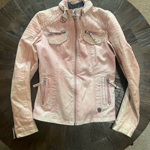 Pink leather jacket - Picture 2 of 5